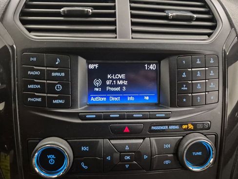 Used 2019 Ford Explorer FWD image 13