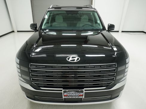 Used 2026 Hyundai Palisade Calligraphy AWD/4WD image 2