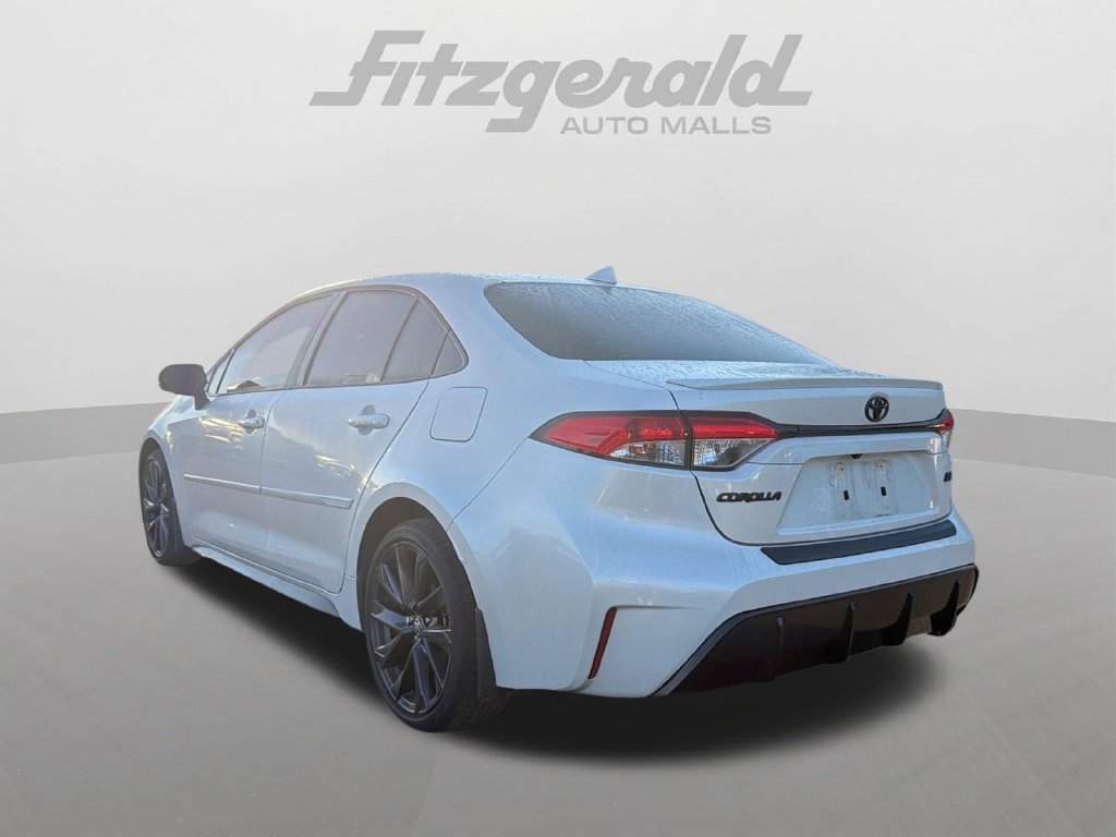Used 2023 Toyota Corolla SE w/ Carpet Mat Package (TMS) FWD image 9