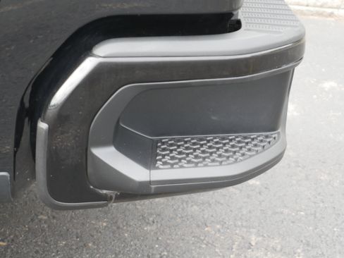 Certified 2022 Chevrolet Silverado 1500 Custom AWD/4WD image 5