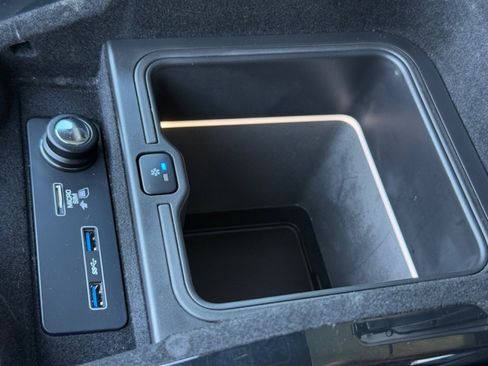 Used 2022 Land Rover Range Rover Westminster Edition image 33