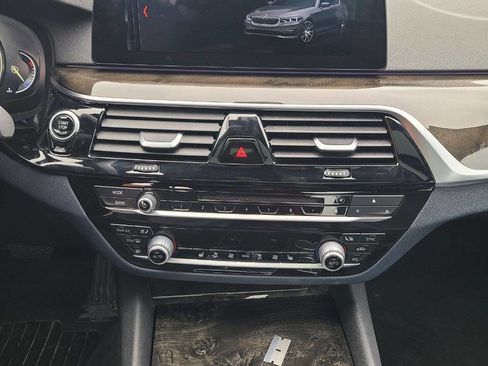 Used 2017 BMW 540i image 30