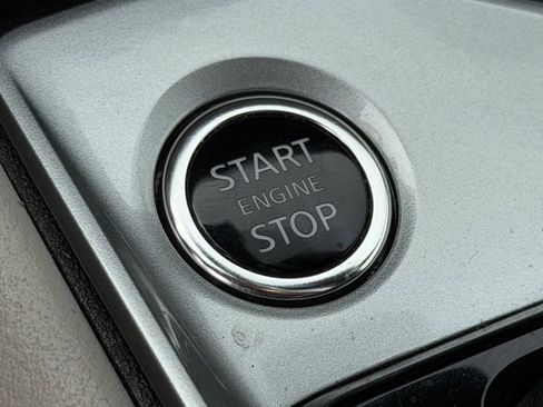 Used 2025 Nissan Altima 2.5 SV FWD image 21