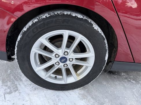 Used 2017 Ford Focus SE image 30