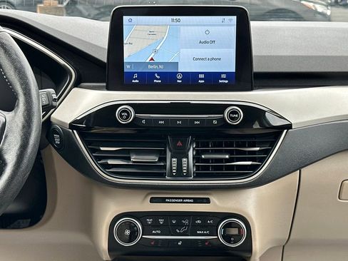 Used 2020 Ford Escape SEL image 24