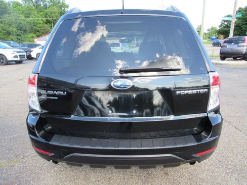 Used 2012 Subaru Forester 2.5X Premium w/ All-Weather Pkg AWD/4WD image 6