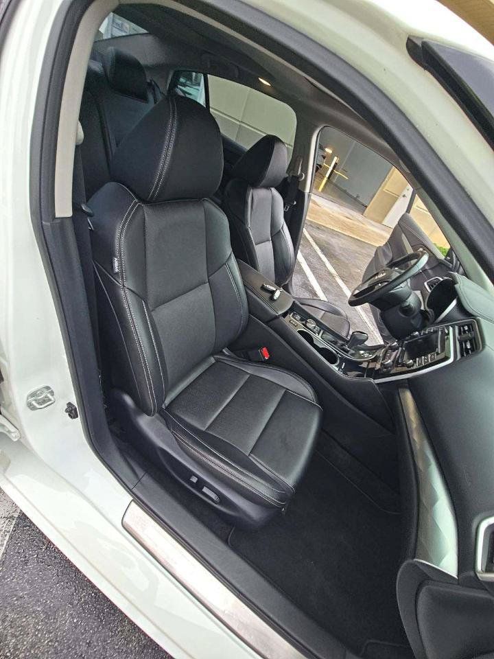 Used 2019 Nissan Maxima 3.5 SL w/ Floor Mat Group FWD image 16