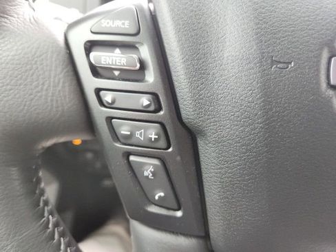 Used 2025 Nissan Frontier SV w/ SV Convenience Package image 25