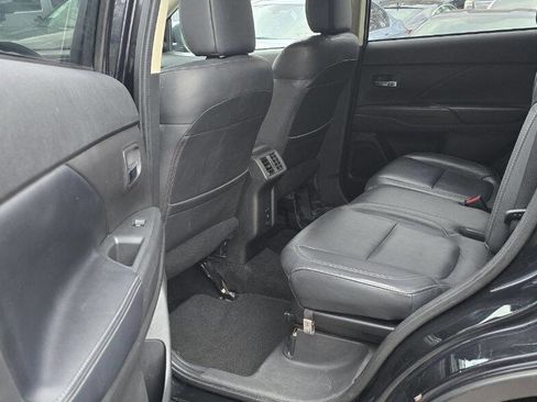 Used 2020 Mitsubishi Outlander SEL image 13