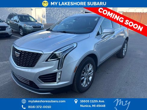 Used 2020 Cadillac XT5 Premium Luxury FWD image 3