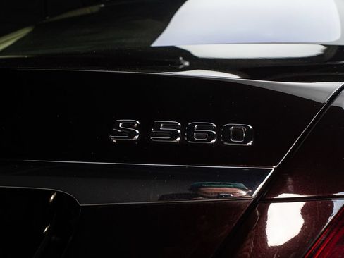 Used 2018 Mercedes-Benz Maybach S 560 4MATIC image 18