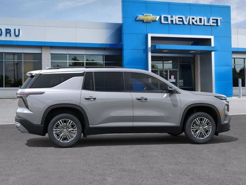 New 2026 Chevrolet Traverse LT image 5