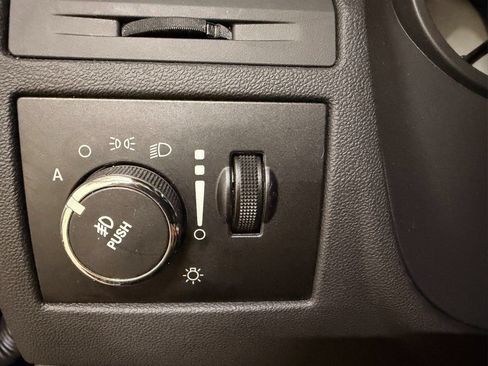 Used 2012 Dodge Challenger SRT8 RWD image 13