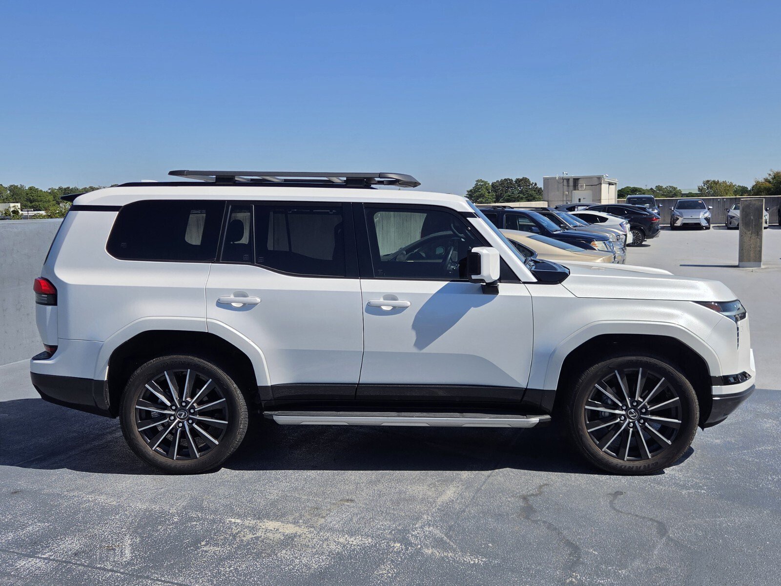 Used 2024 Lexus GX 550 w/ Cold Area Package AWD/4WD image 6