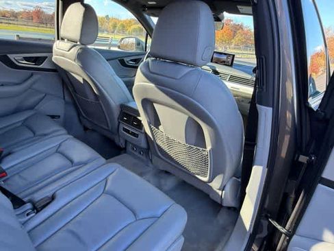 Used 2019 Audi Q7 2.0T Premium Plus w/ Premium Plus Package image 26