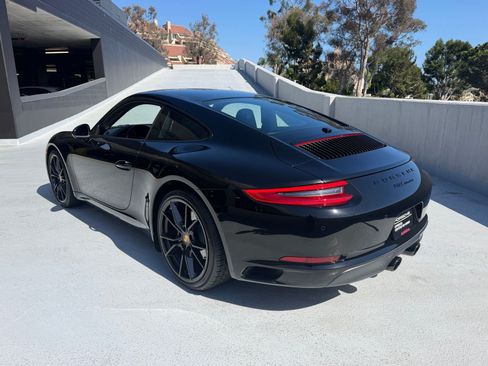 Certified 2018 Porsche 911 Carrera RWD image 3