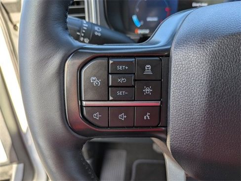 Used 2025 Ford F250 Platinum w/ FX4 Off-Road Package image 28