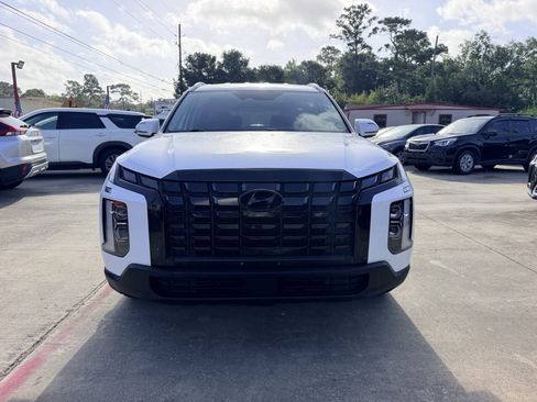 Used 2024 Hyundai Palisade SEL FWD image 3