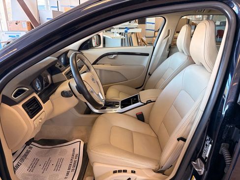 Used 2016 Volvo XC70 T5 Platinum w/ Protection Package image 11