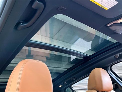 Used 2024 BMW X3 sDrive30i w/ Premium Package w/ZPA image 13