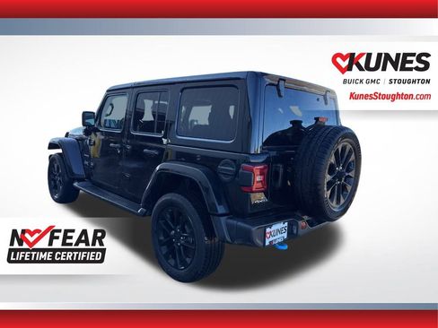 Used 2023 Jeep Wrangler Unlimited Sahara w/ Cold Weather Group image 9