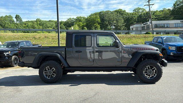 Used 2026 Jeep Gladiator Mojave w/ Safety Group AWD/4WD image 5