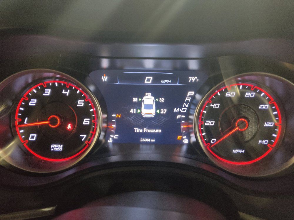 Used 2019 Dodge Charger SXT AWD/4WD image 23