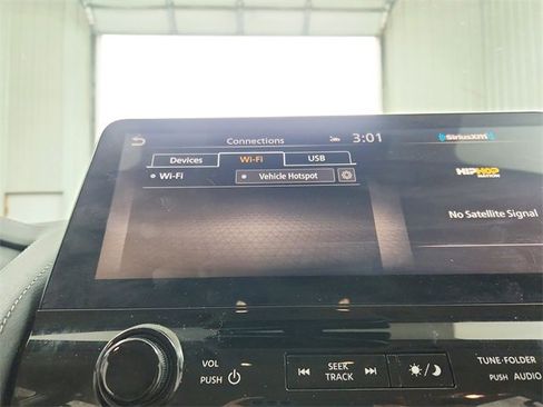 Used 2024 Nissan Armada Platinum w/ Captain's Chairs Package image 34