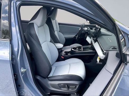 New 2026 Subaru Solterra AWD/4WD image 22