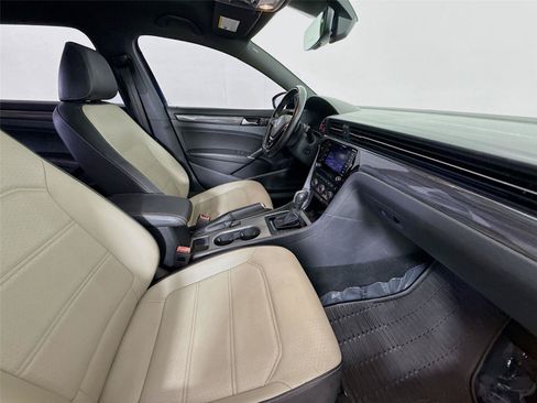 Used 2021 Volkswagen Passat 2.0T R-Line FWD image 19