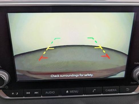 Used 2024 Nissan Sentra SV FWD image 29