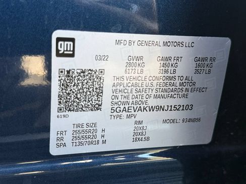 Used 2022 Buick Enclave Essence w/ LPO, Touring Package AWD/4WD image 33