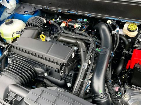 Used 2025 Ford Maverick Lobo image 32