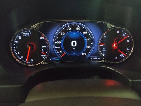 Used 2018 GMC Acadia Denali w/ Technology Package FWD image 23