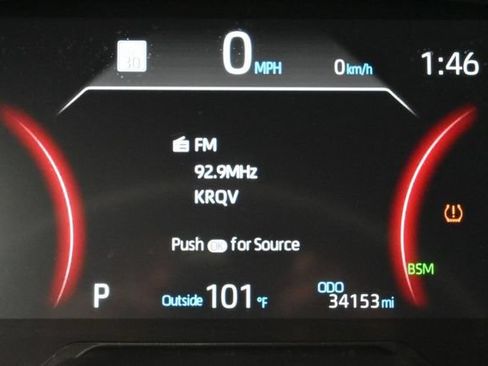 Used 2025 Toyota RAV4 XLE AWD/4WD image 4