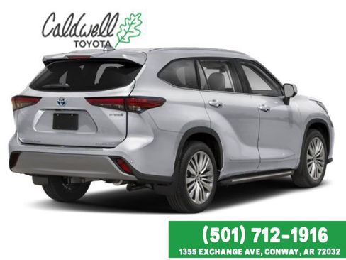 Used 2023 Toyota Highlander Platinum FWD image 7