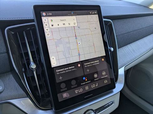 New 2026 Volvo XC90 T8 Ultra w/ Protection Package Premier image 9