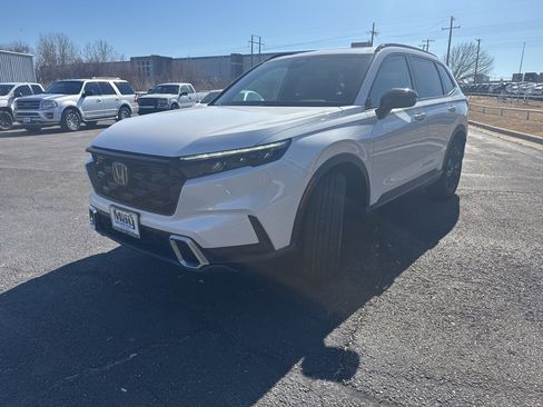 Certified 2026 Honda CR-V Sport Touring image 7