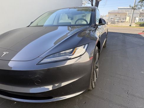 Used 2025 Tesla Model 3 RWD image 5