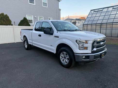 Used 2017 Ford F150 XLT w/ Trailer Tow Package image 14