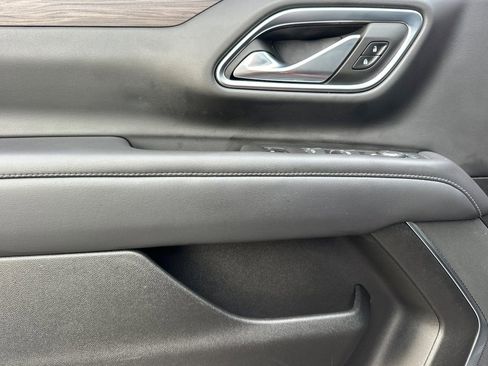 Used 2021 Chevrolet Tahoe Z71 image 11