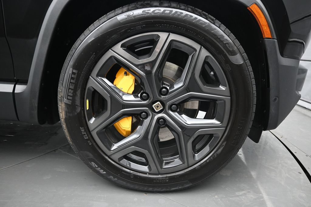 Used 2025 Rivian R1S Premium Dual AWD/4WD image 40