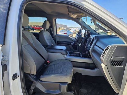 Certified 2022 Ford F250 XLT w/ XLT Premium Package image 23