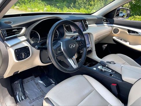 Used 2021 INFINITI QX50 Essential w/ Convenience Package AWD/4WD image 8