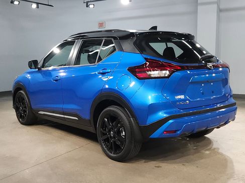 Used 2023 Nissan Kicks SR image 5