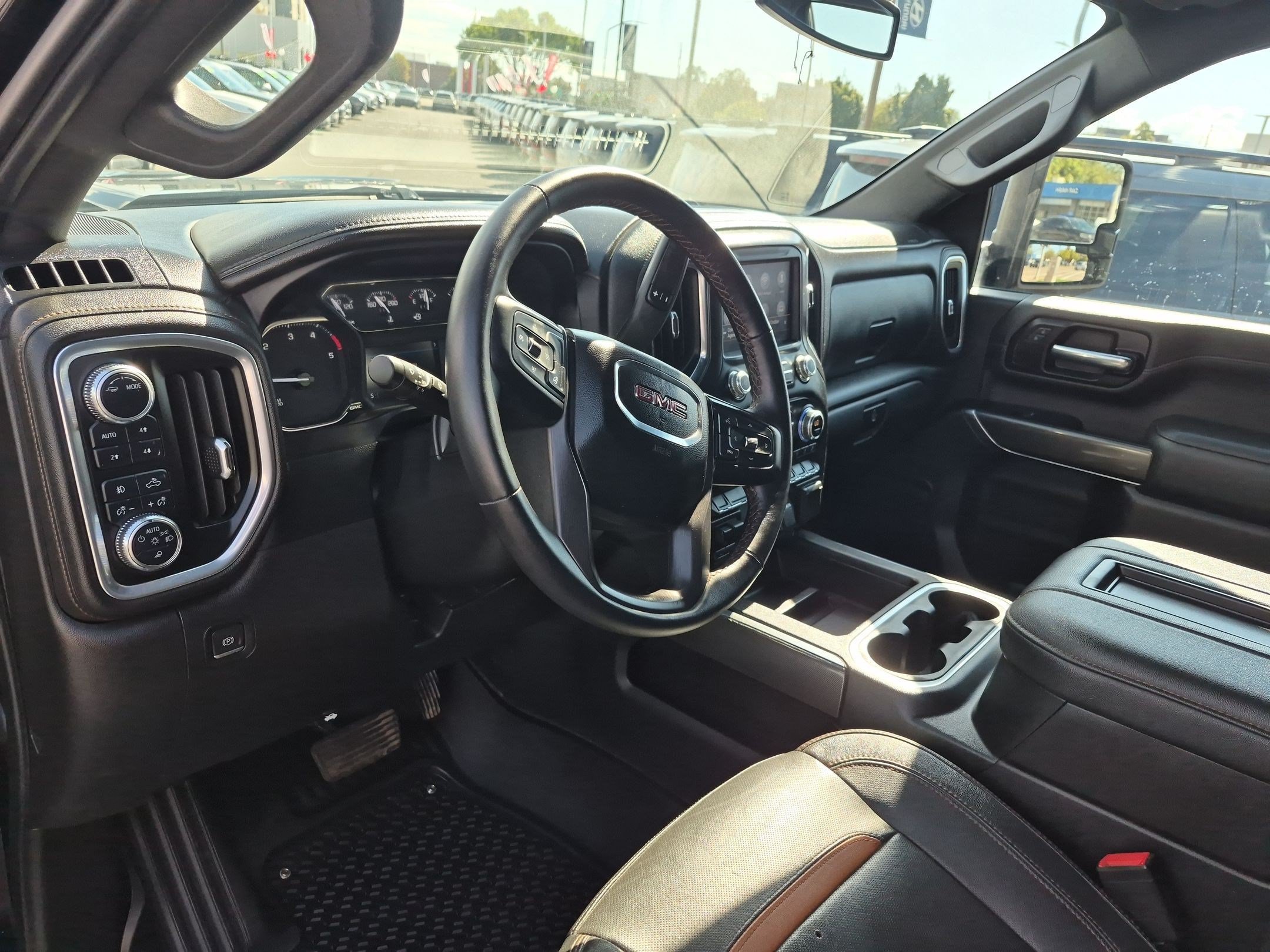 Used 2022 GMC Sierra 2500 AT4 AWD/4WD image 15