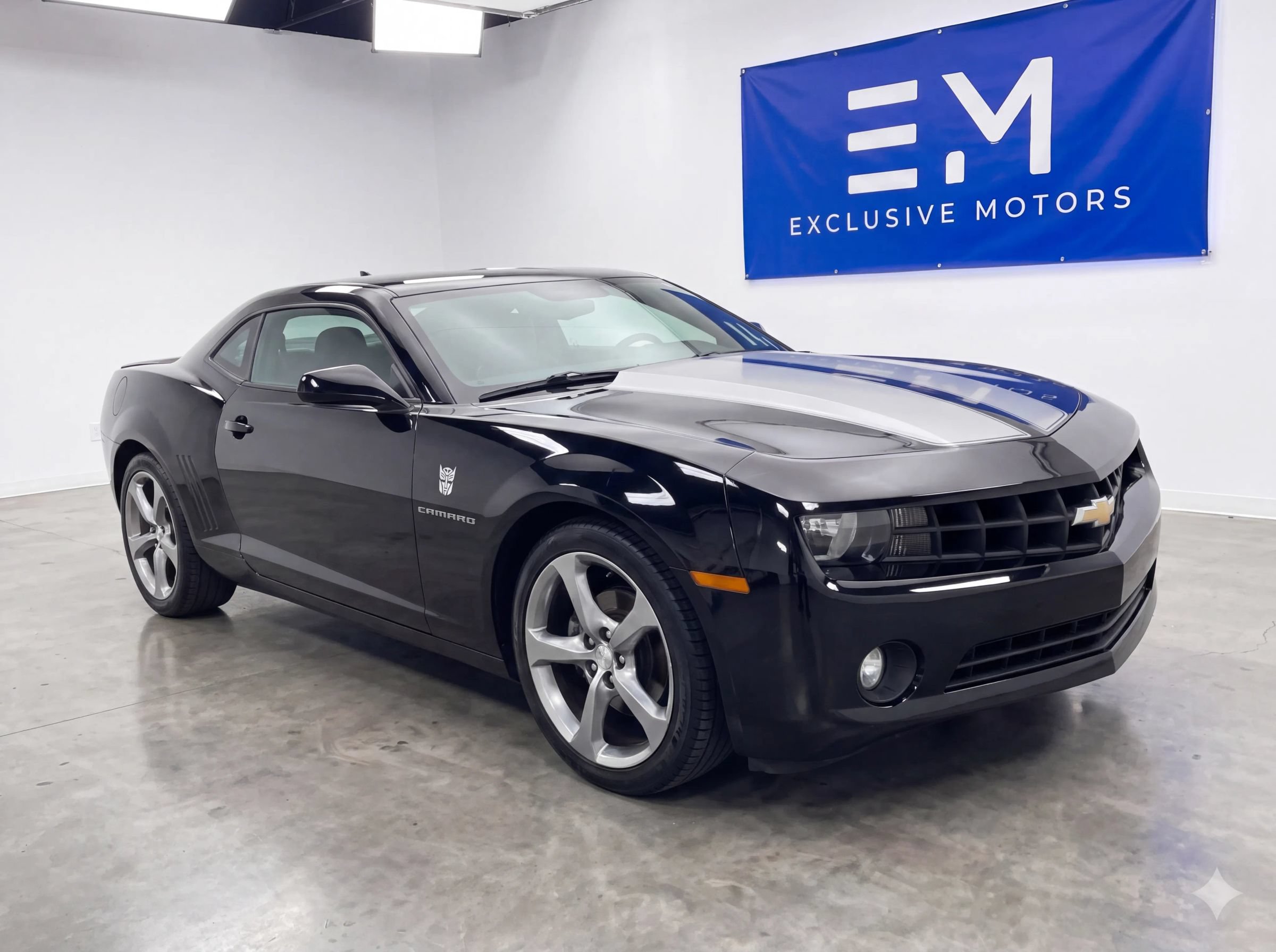 Used 2011 Chevrolet Camaro LT RWD image 1