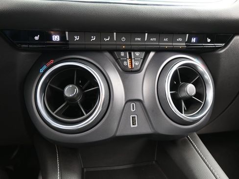 Used 2024 Chevrolet Blazer LT image 23