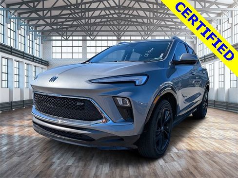 Used 2024 Buick Encore GX Sport Touring image 8