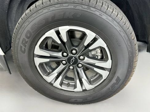Used 2022 Chevrolet Colorado Z71 AWD/4WD image 31